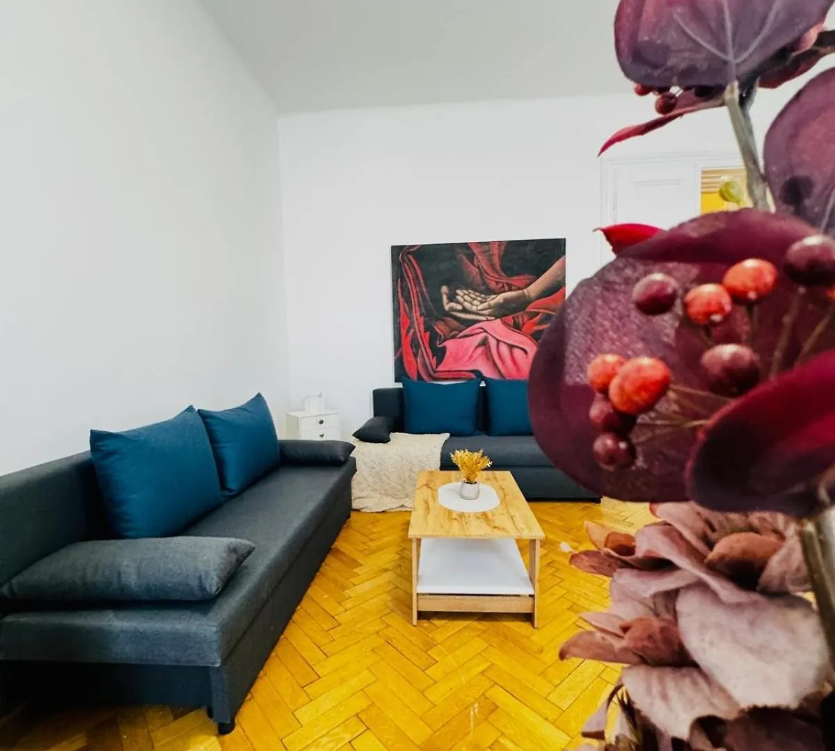 Affordable 1Br & 1Lr Apt, 7 Min To Westbahnhof Vienna